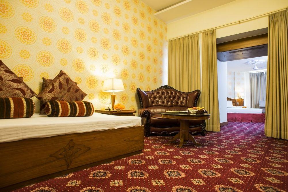 Hotel Jaipur Palace Buitenkant foto