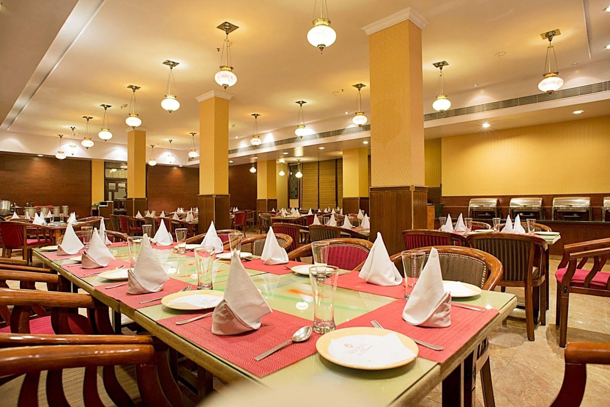 Hotel Jaipur Palace Buitenkant foto