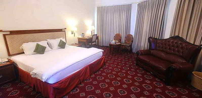 Hotel Jaipur Palace Buitenkant foto